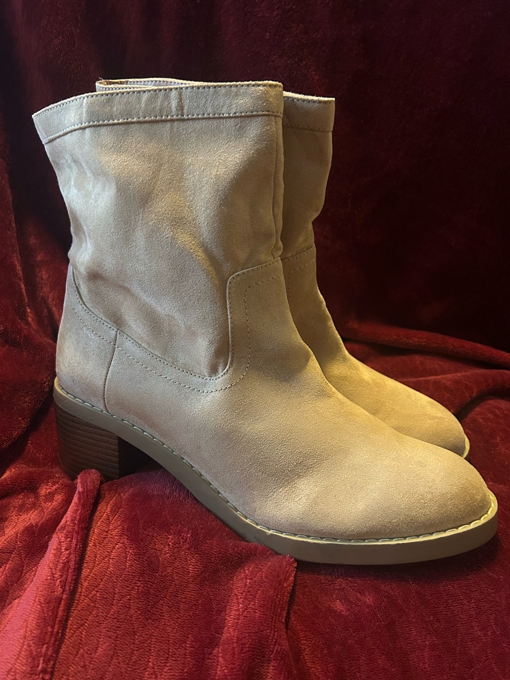 LOFT Tan Faux Suede Pull-on Chunky Heel Ankle Boots Size 10
